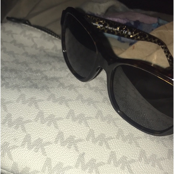 Coach sunglasses - Picture 1 of 6